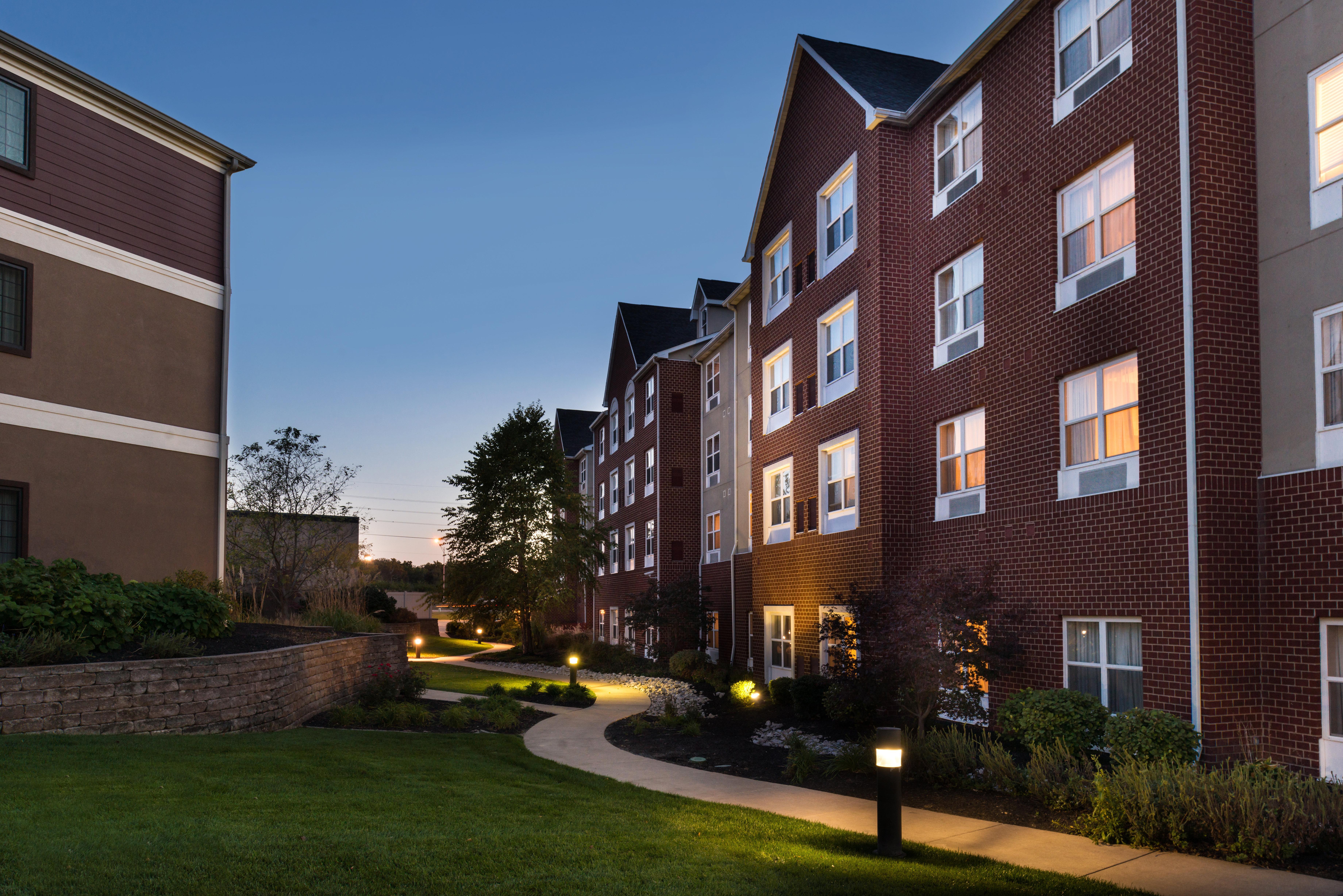 Holiday Inn Express Hotel & Suites St. Louis West-O'Fallon By Ihg Exterior photo