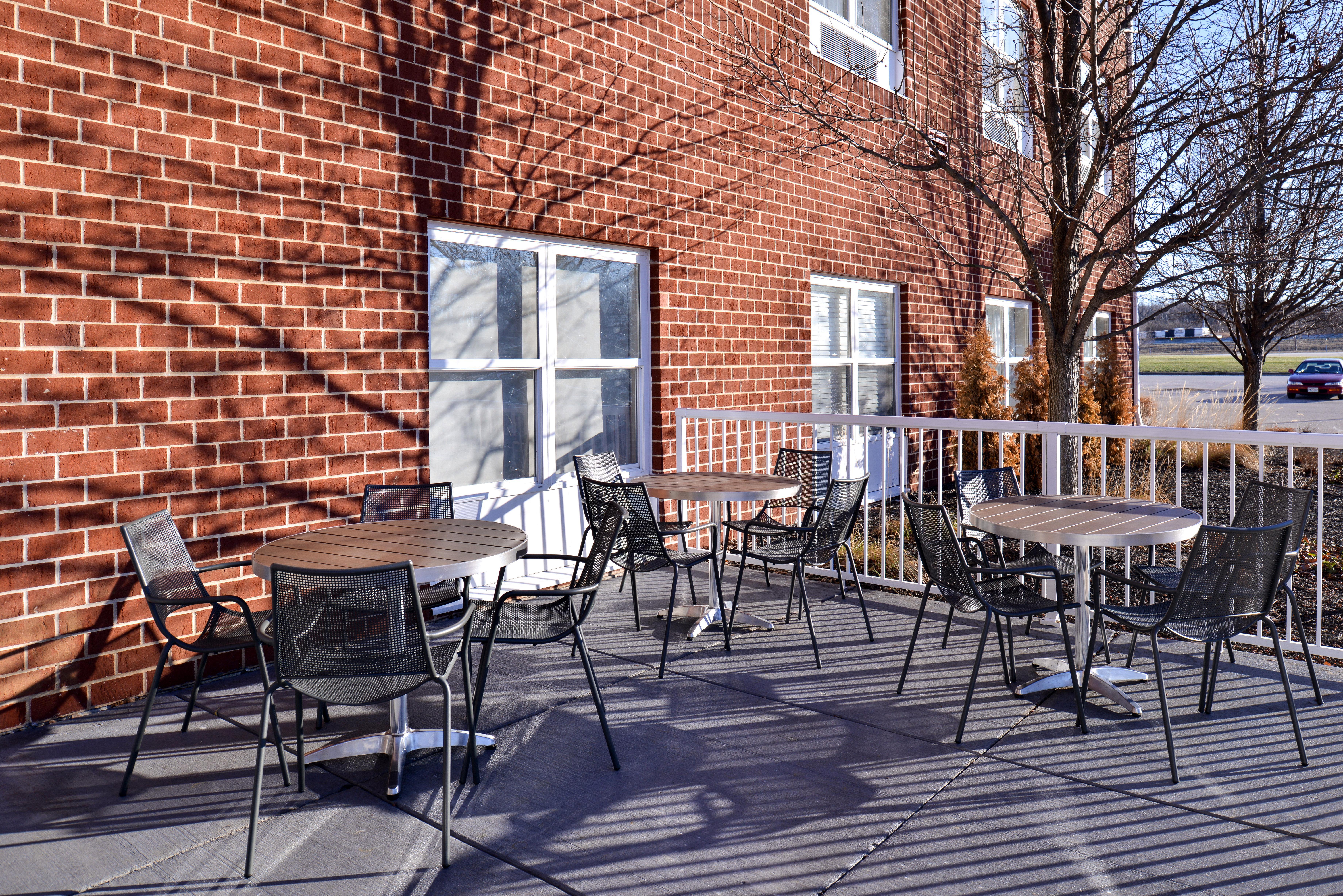 Holiday Inn Express Hotel & Suites St. Louis West-O'Fallon By Ihg Exterior photo